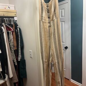 Romeo & Juliet Couture Tan and Gray Button-Up Jumpsuit